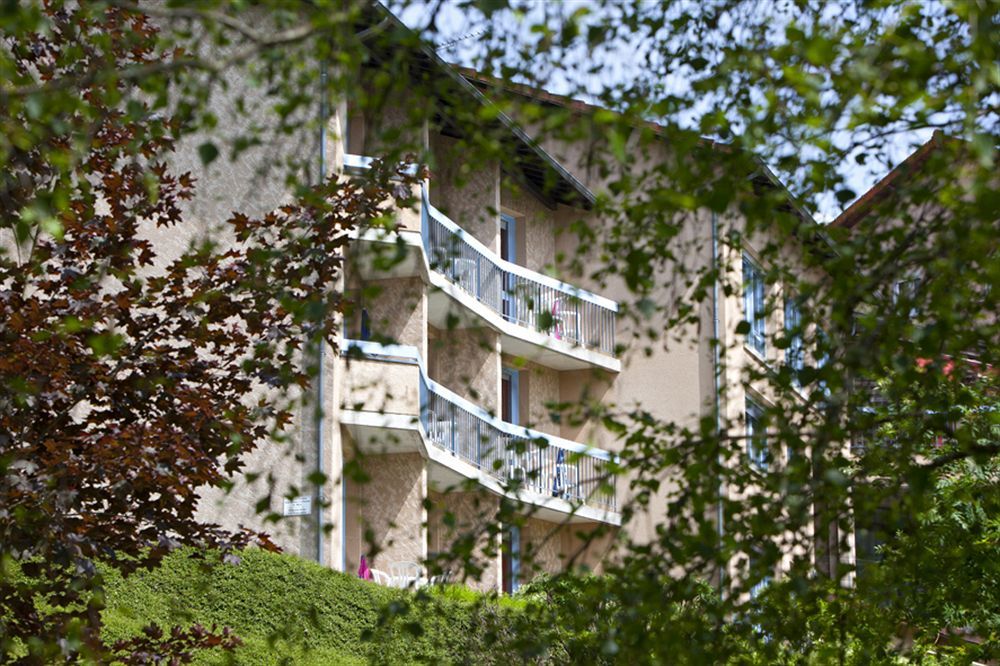 Hotel Du Lac Lacapelle-Viescamp Exterior photo